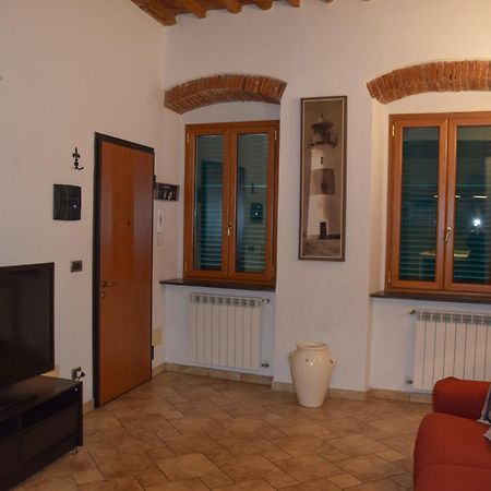 San Giovanni Apartment Porto Di Livorno Luaran gambar